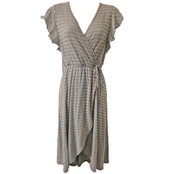 Women's Demure Dress M Green White- Side Slit- Caution To The Wind - Picture 1 of 6